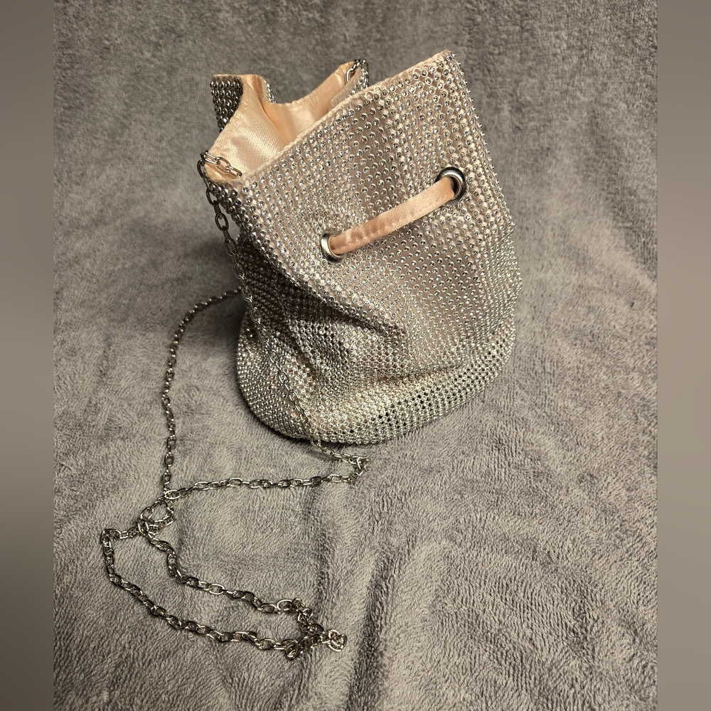 Silver Chain Drawstring Bag